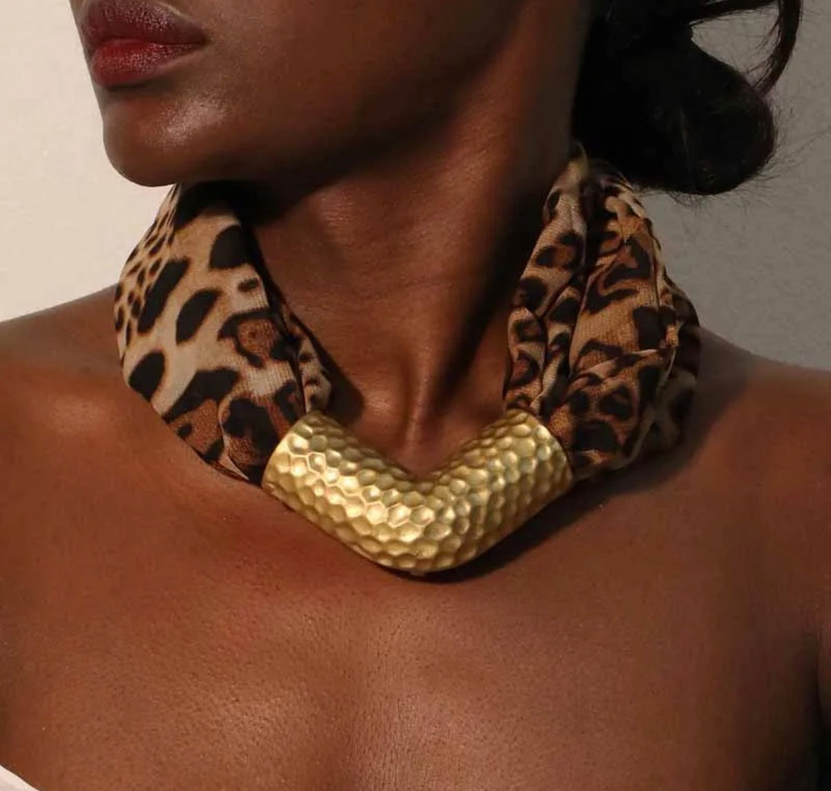 Collar AFRICA
